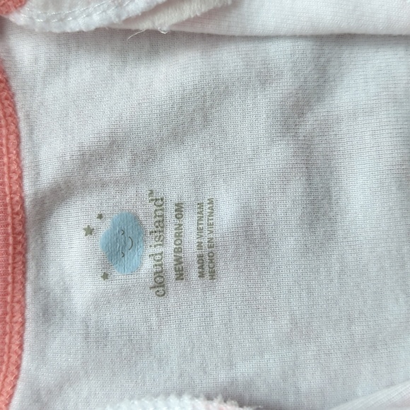 Set of 4 newborn footie sleepers - Picture 6 of 9